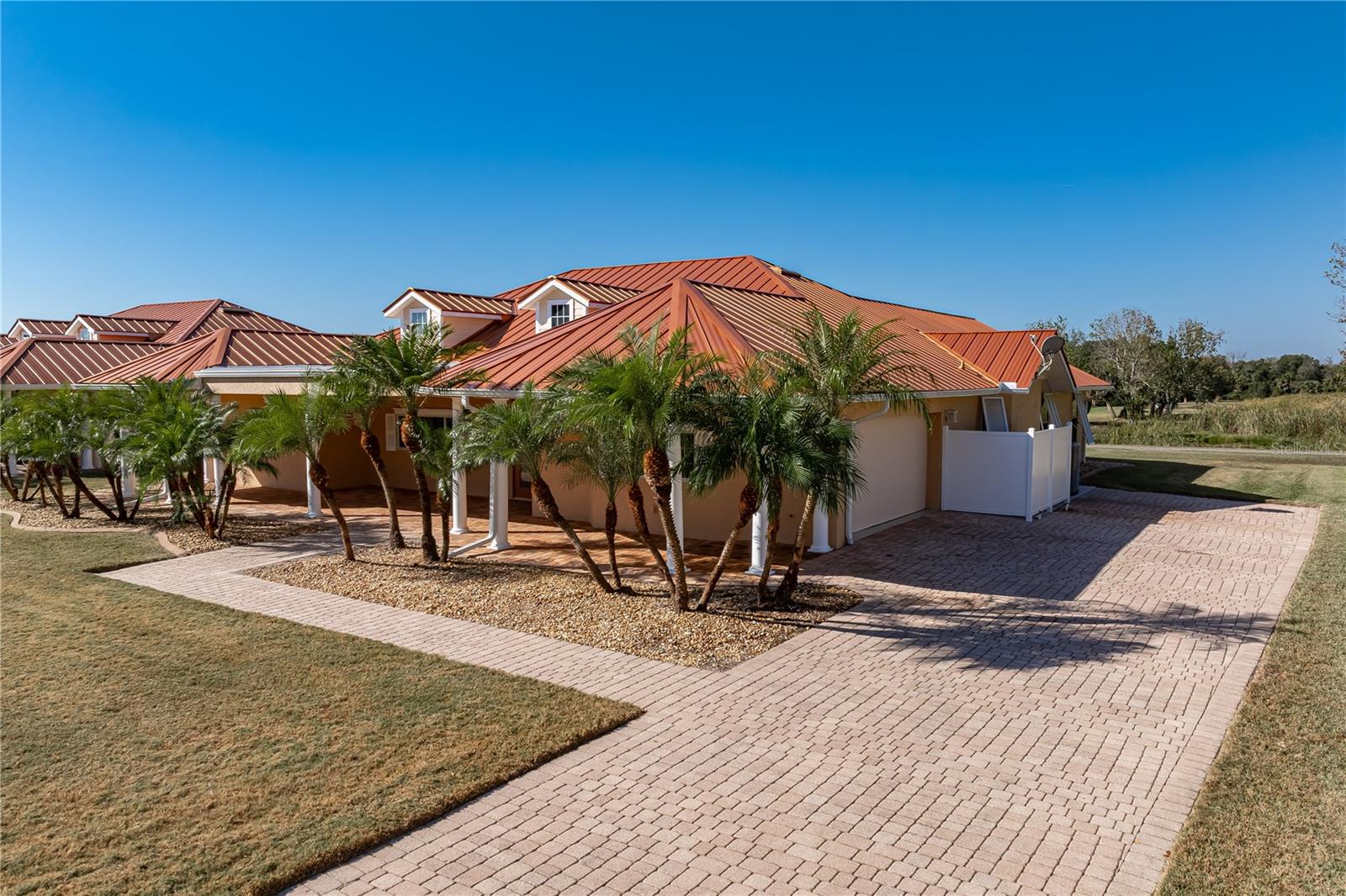 Image 15 of 70 For 8289 Aviary Road