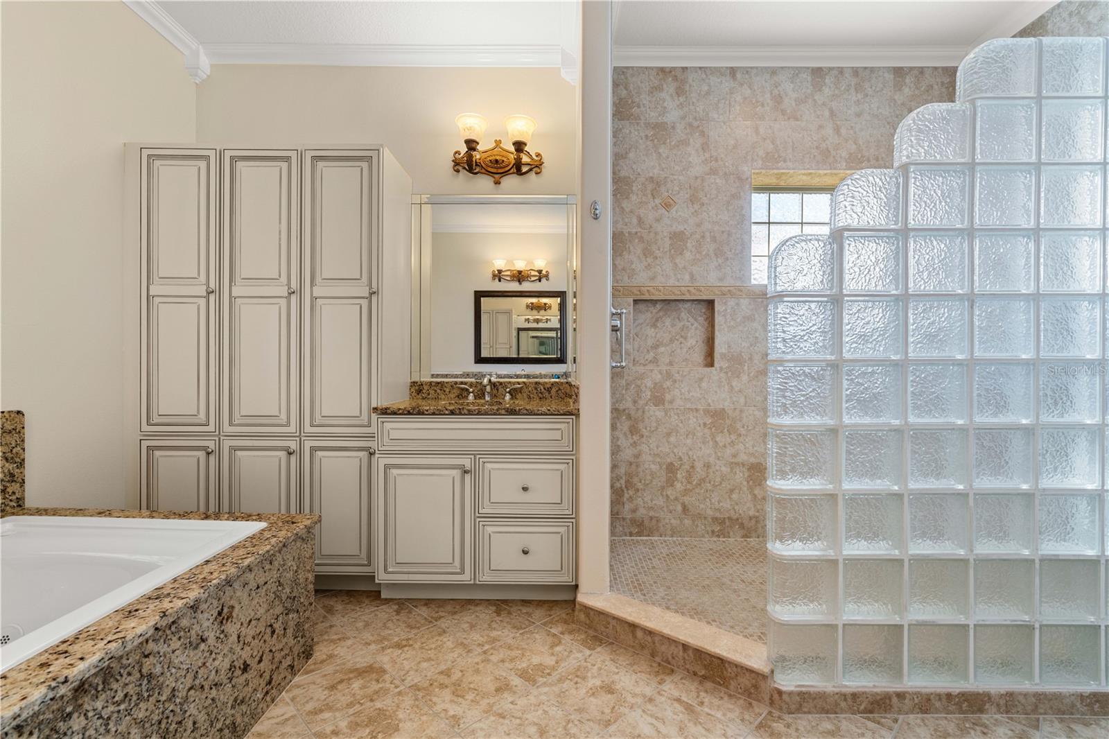 Image 40 of 70 For 8289 Aviary Road