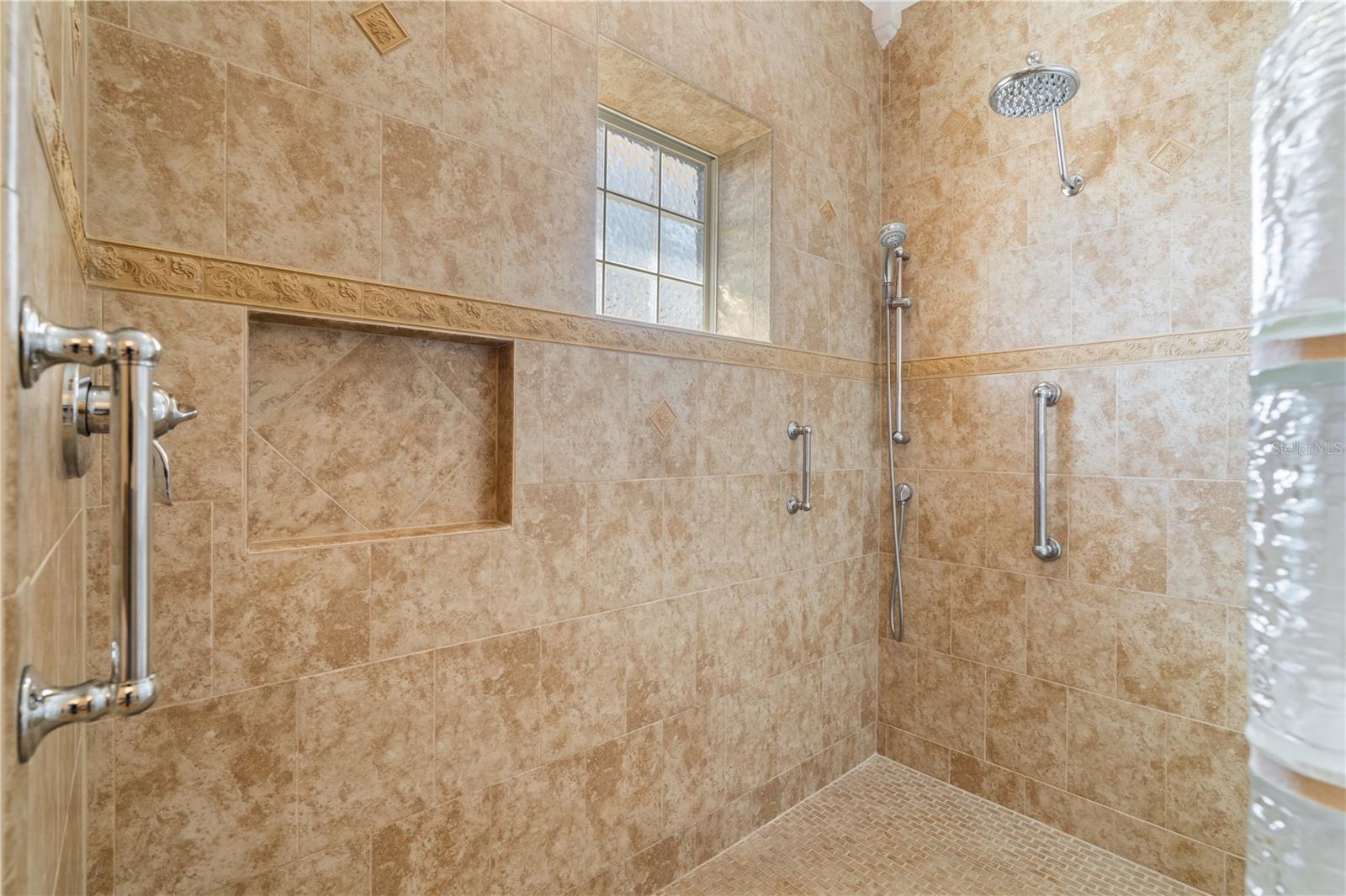 Image 42 of 70 For 8289 Aviary Road