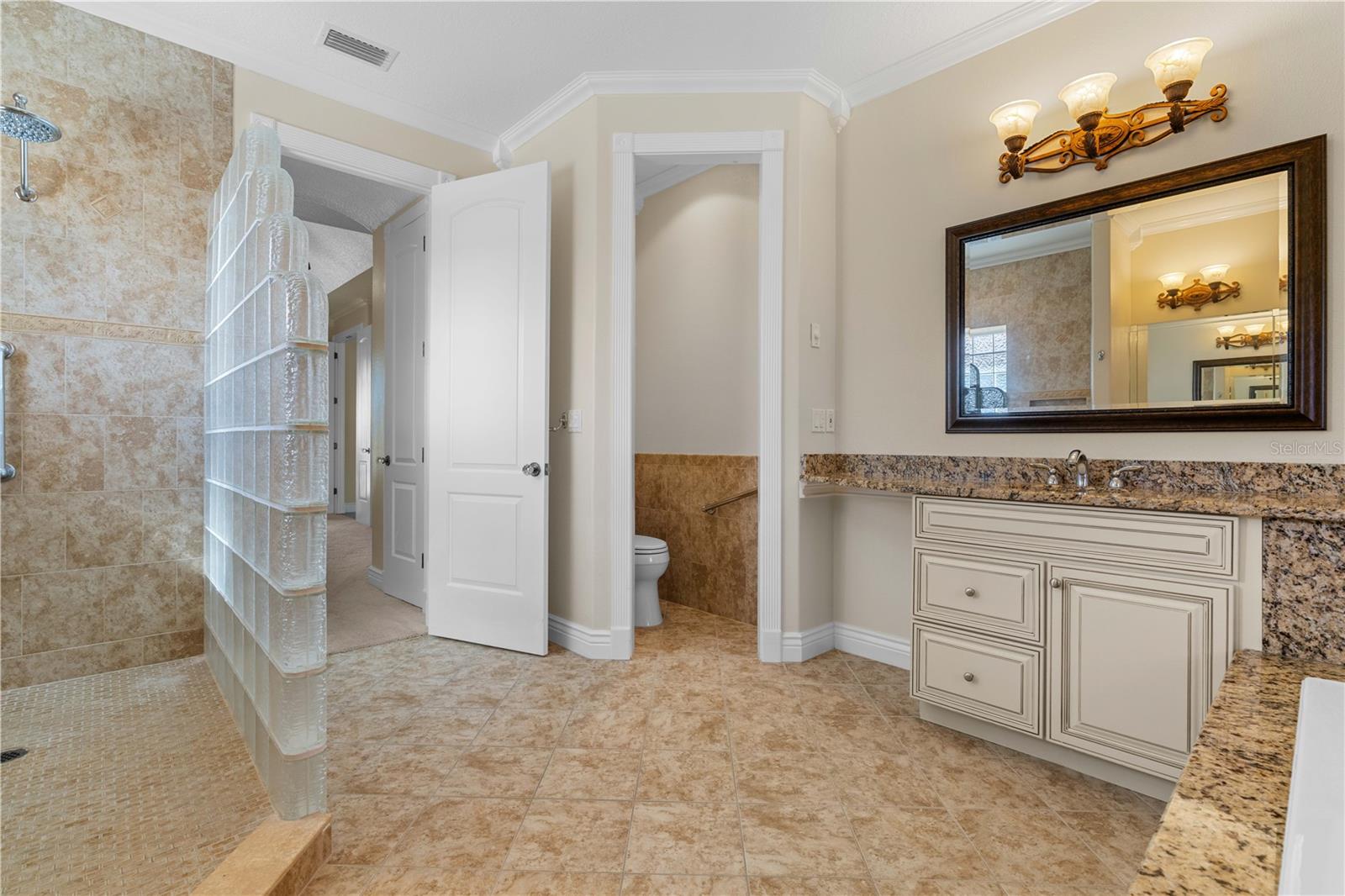 Image 43 of 70 For 8289 Aviary Road