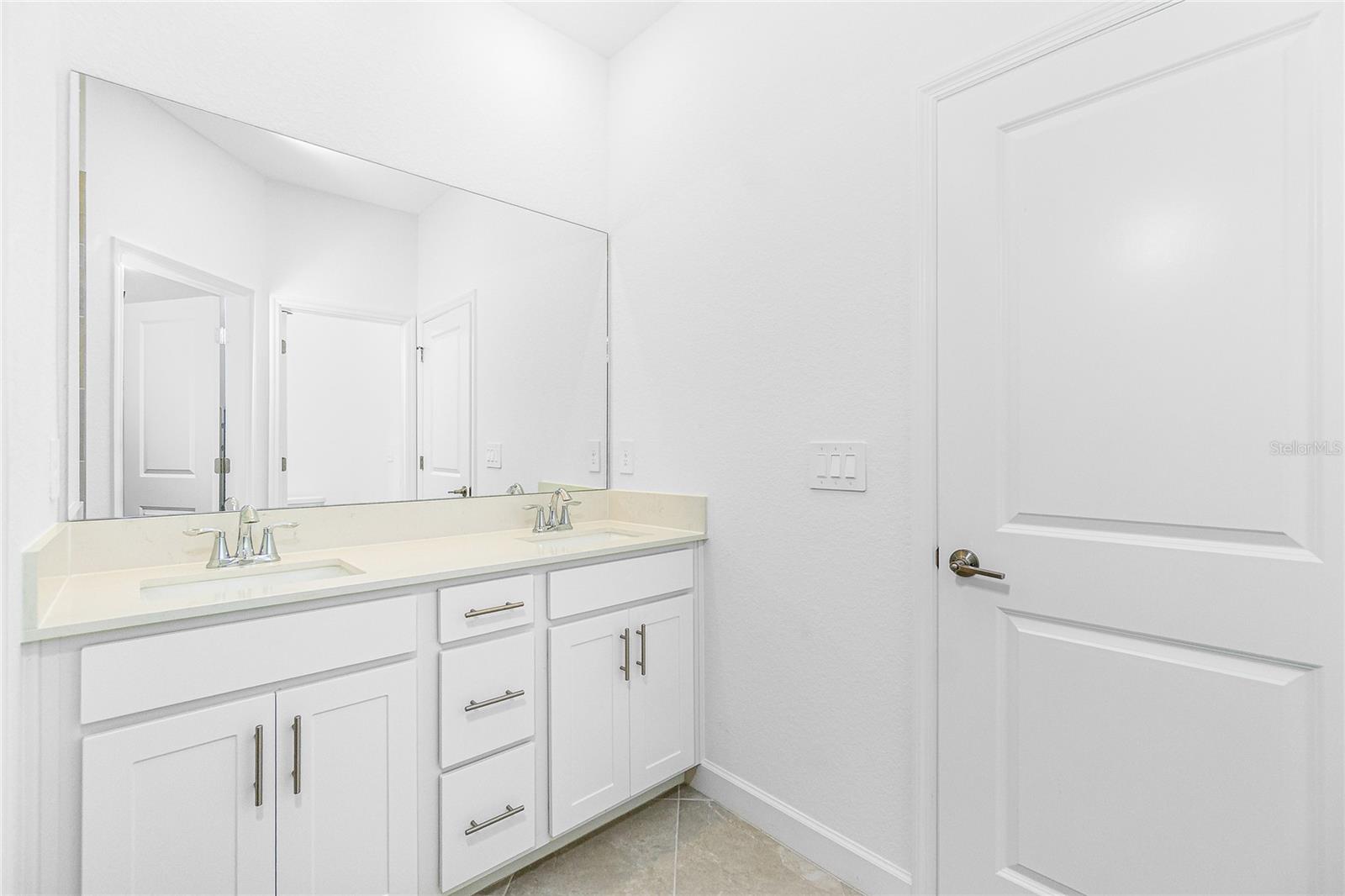 Image 14 of 32 For 8662 Saint Kitts Circle