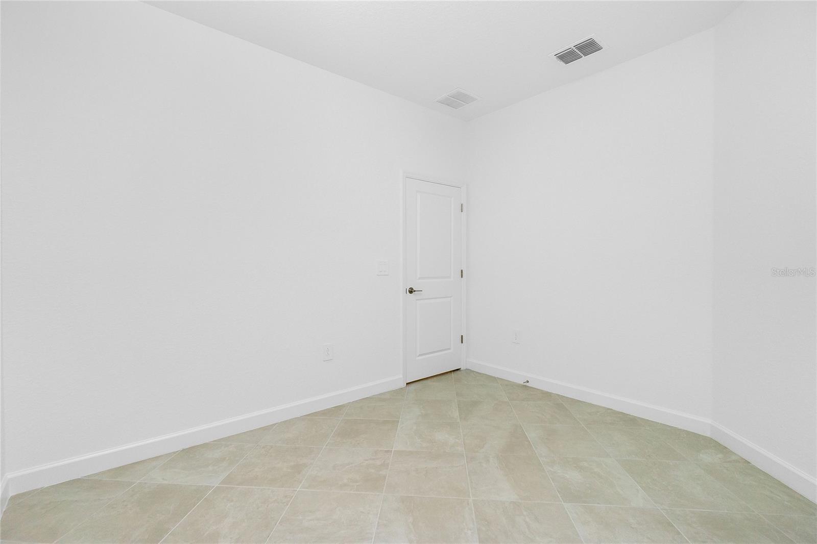 Image 25 of 32 For 8662 Saint Kitts Circle