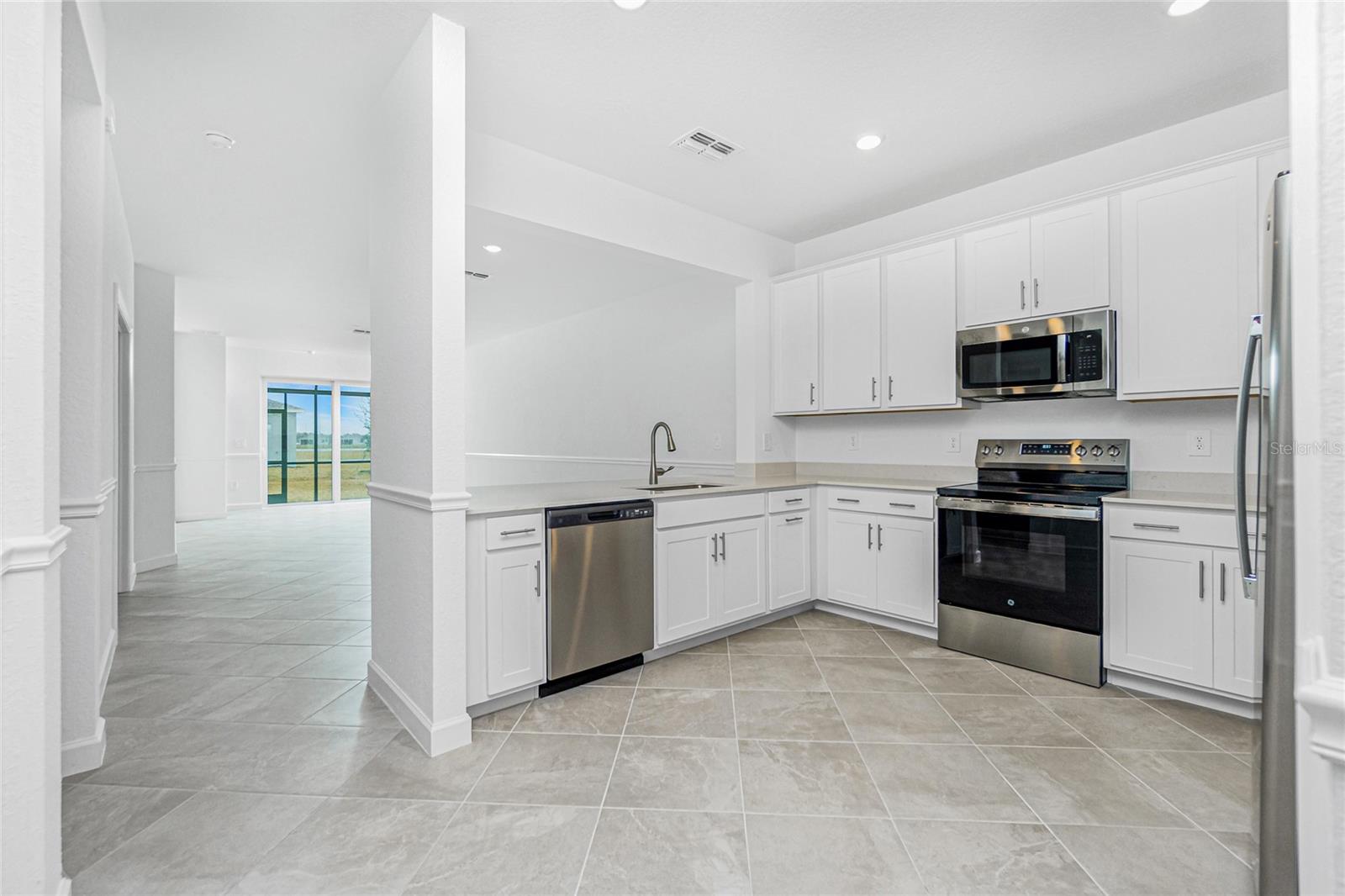 Image 3 of 32 For 8662 Saint Kitts Circle