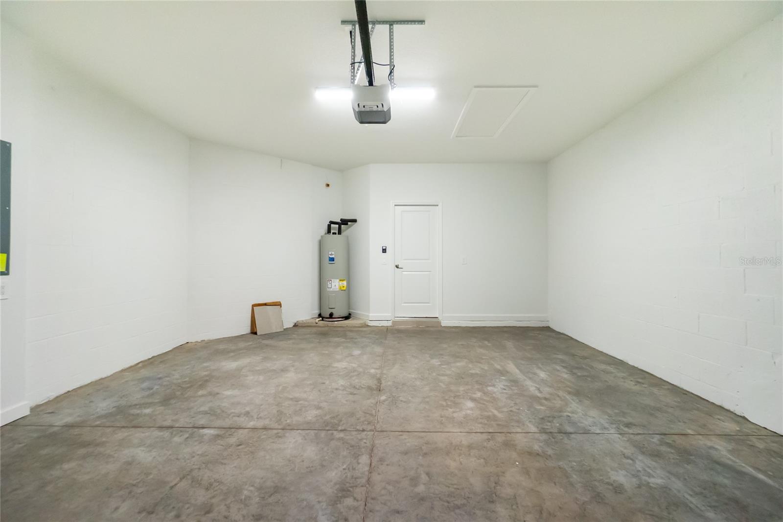 Image 31 of 32 For 8662 Saint Kitts Circle