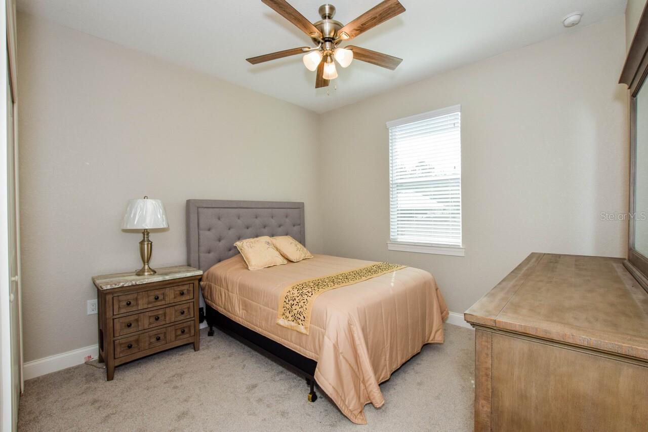 Image 22 of 31 For 1182 Yorkshire Street