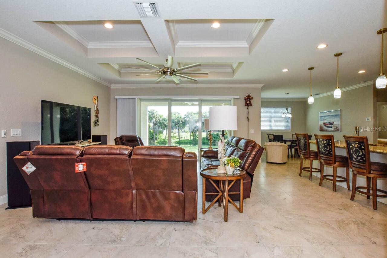 Image 6 of 31 For 1182 Yorkshire Street