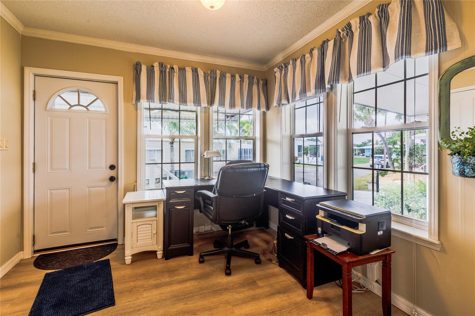 Image 12 of 86 For 2100 Kings Highway 376