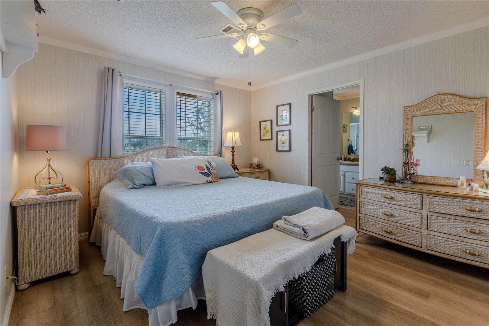 Image 18 of 86 For 2100 Kings Highway 376