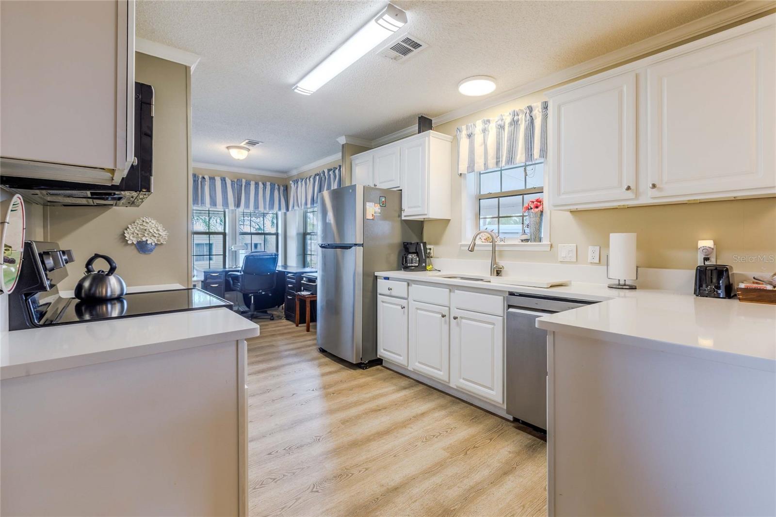 Image 7 of 86 For 2100 Kings Highway 376