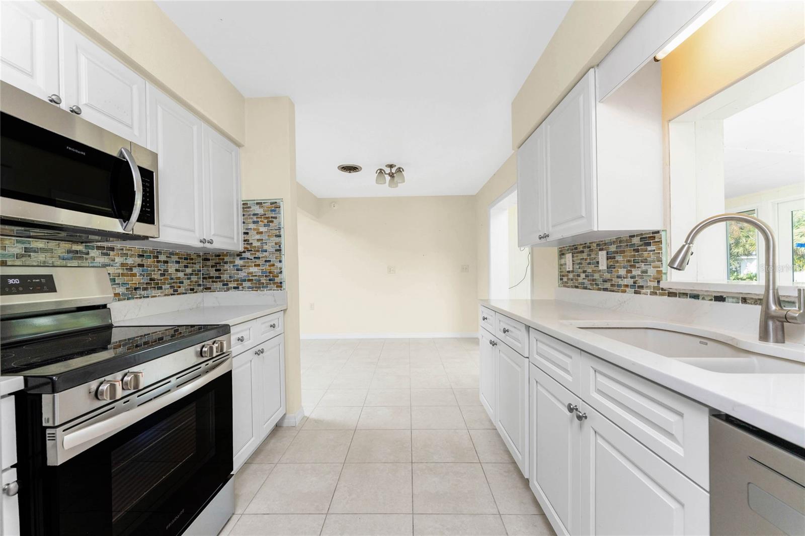 Image 15 of 70 For 1447 Lemon Bay Drive