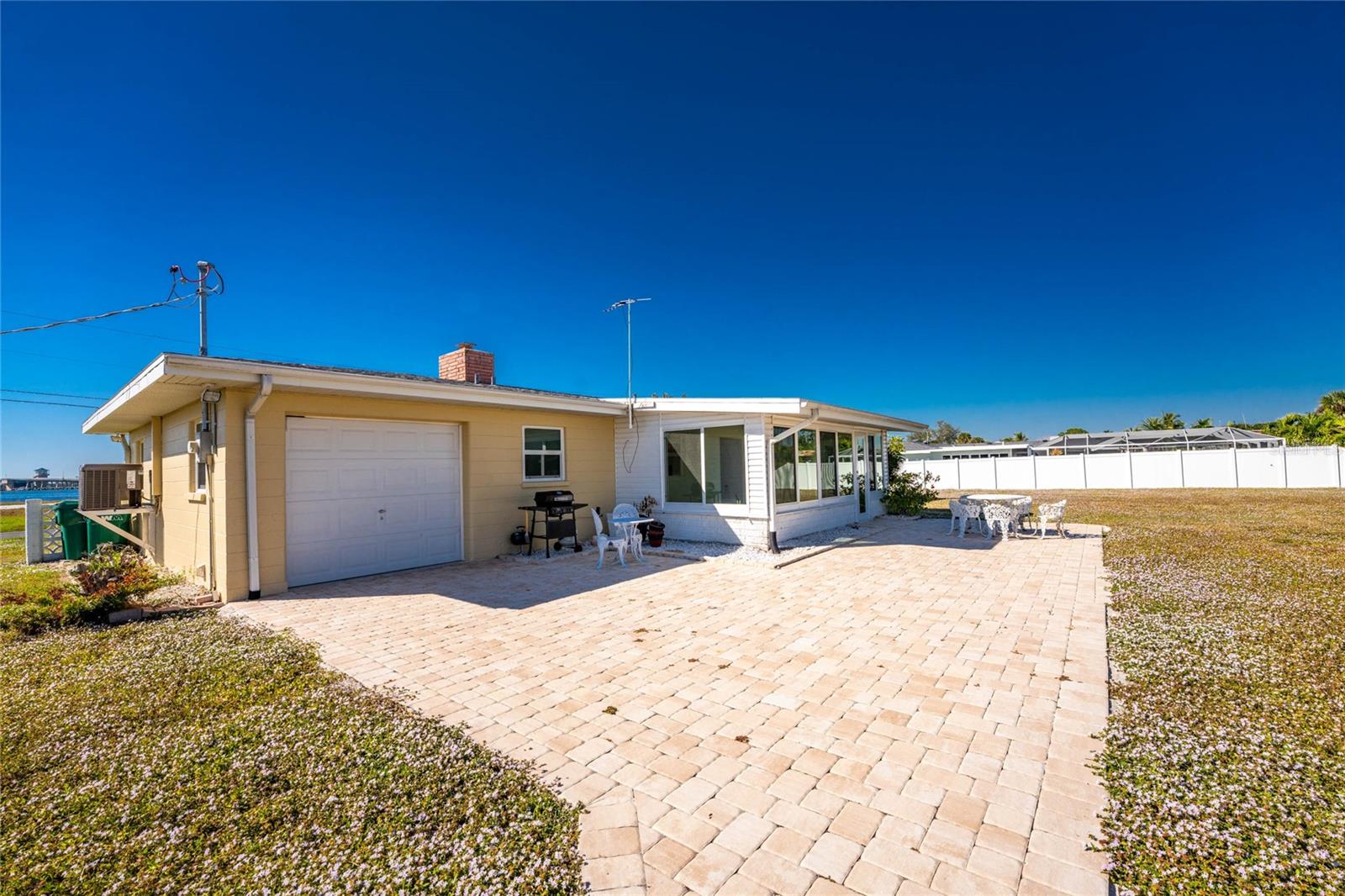 Image 41 of 70 For 1447 Lemon Bay Drive