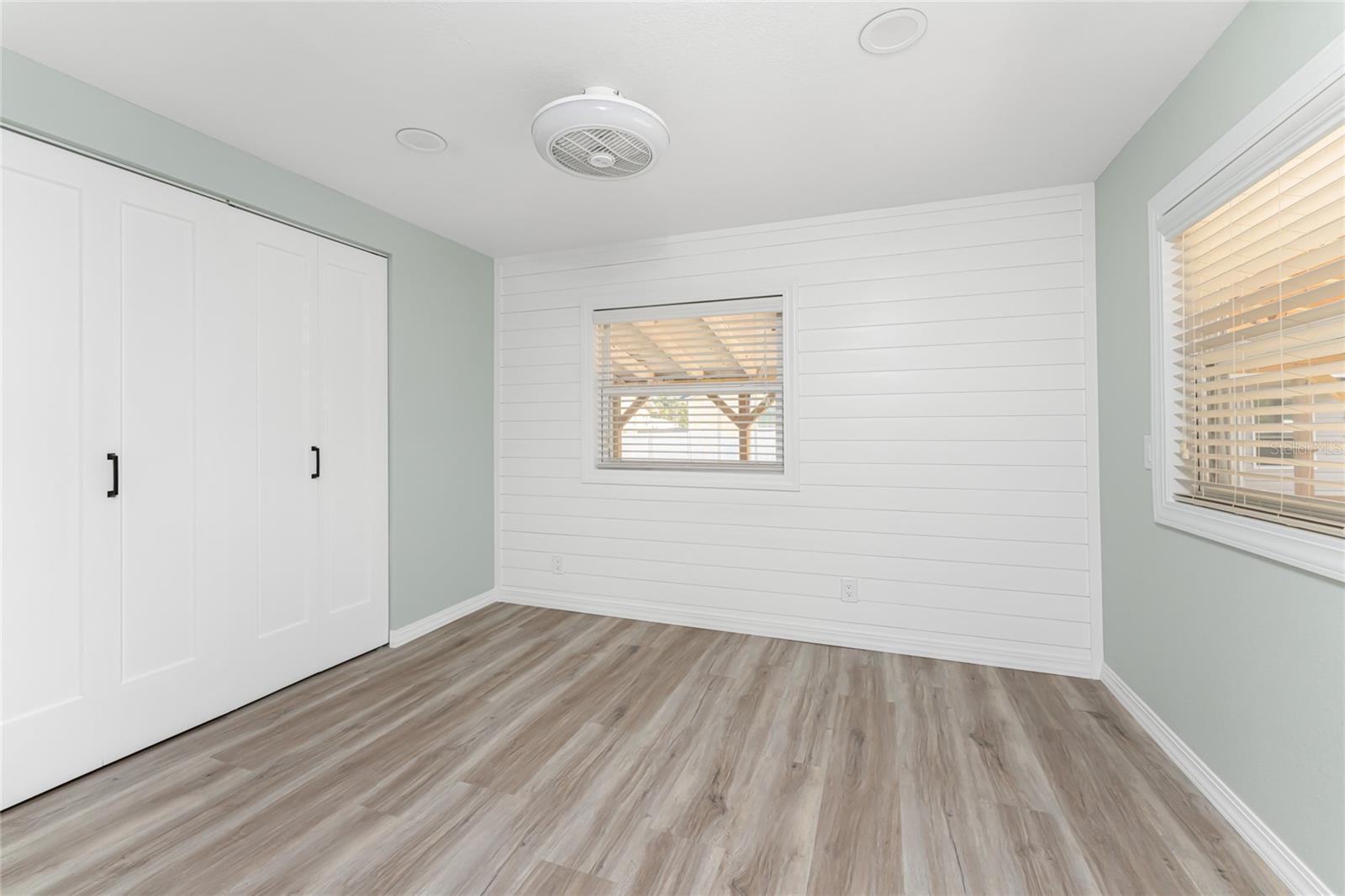 Image 19 of 61 For 11916 Newman Terrace