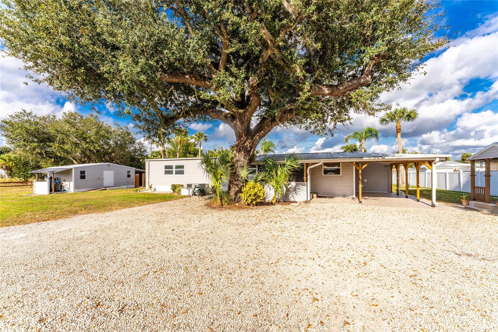 Image 24 of 61 For 11916 Newman Terrace