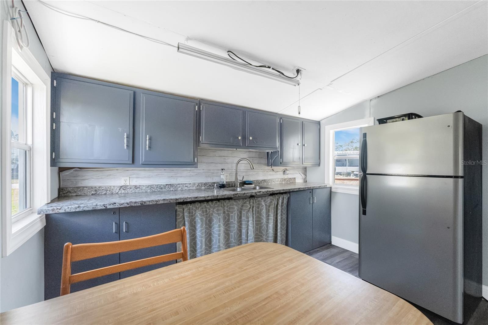 Image 34 of 61 For 11916 Newman Terrace