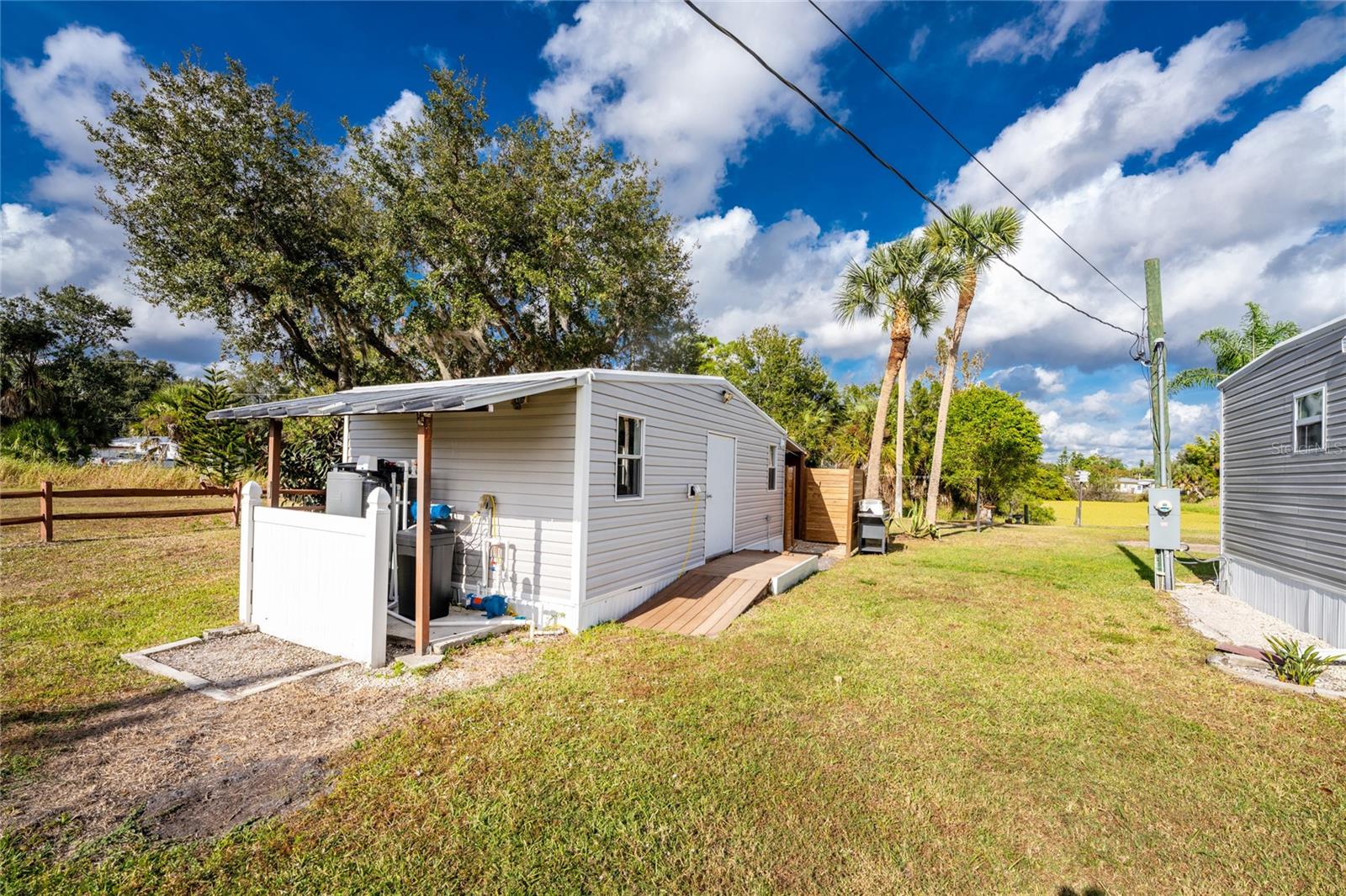 Image 37 of 61 For 11916 Newman Terrace