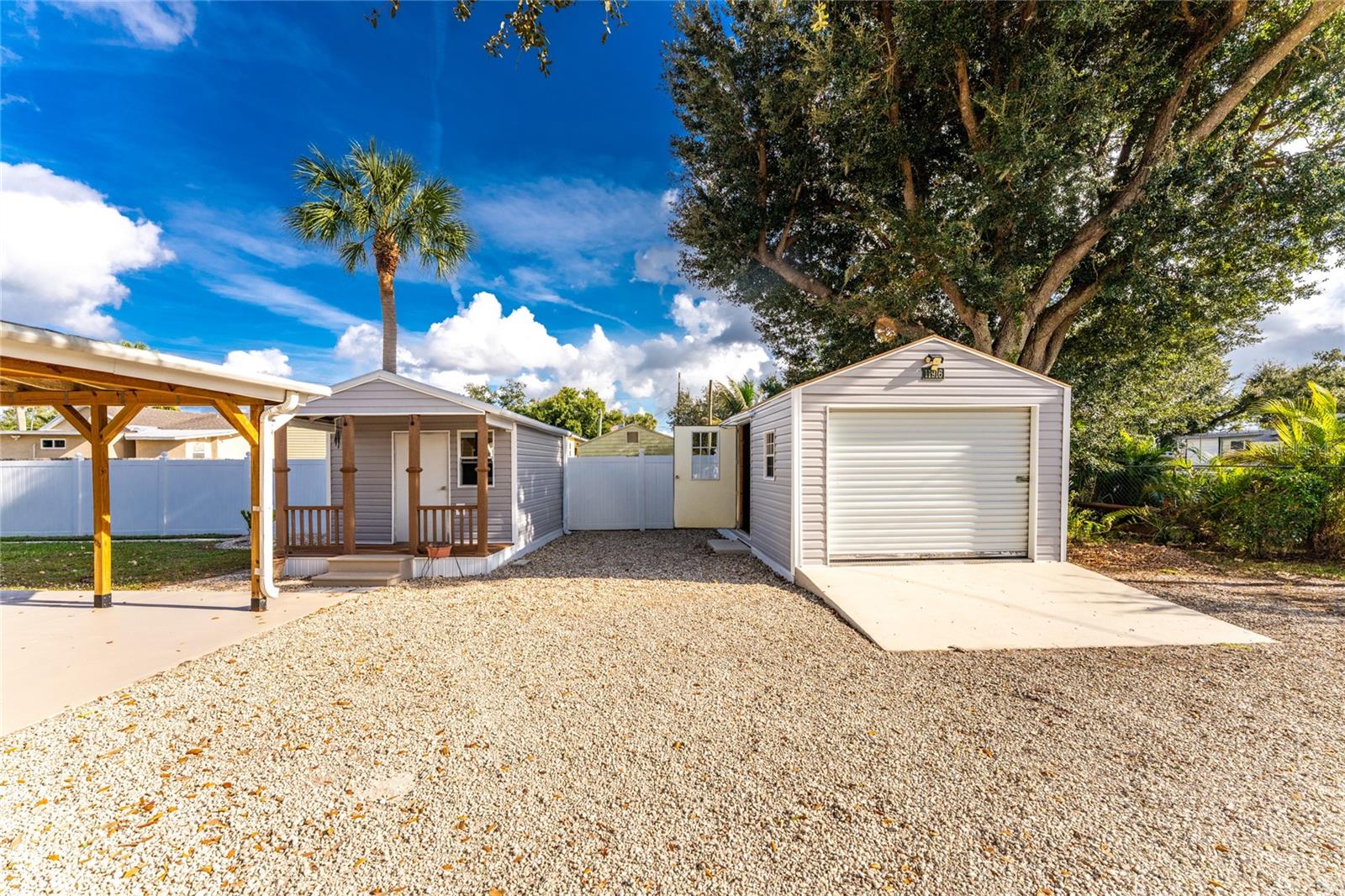 Image 40 of 61 For 11916 Newman Terrace