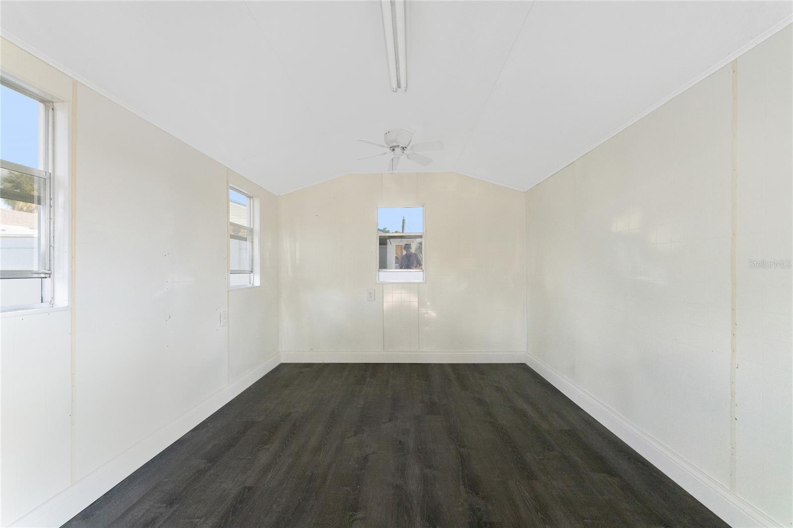 Image 46 of 61 For 11916 Newman Terrace