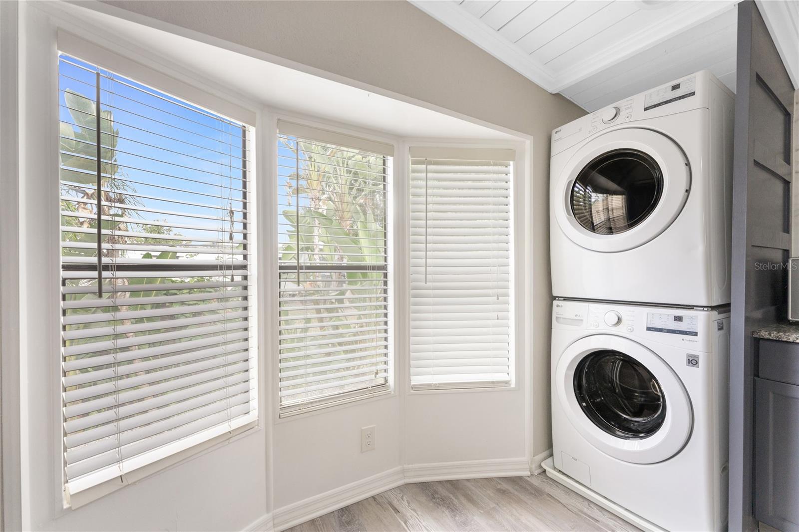 Image 12 of 54 For 15430 Olive Circle