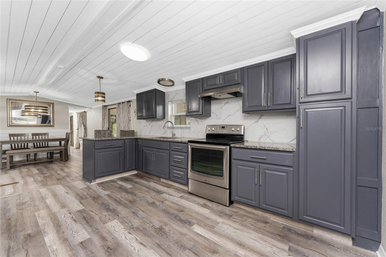 Image 13 of 54 For 15430 Olive Circle