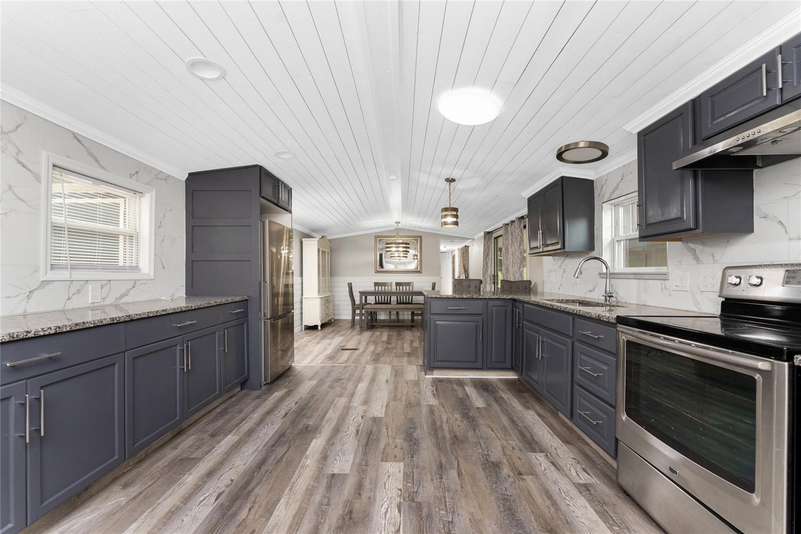 Image 14 of 54 For 15430 Olive Circle