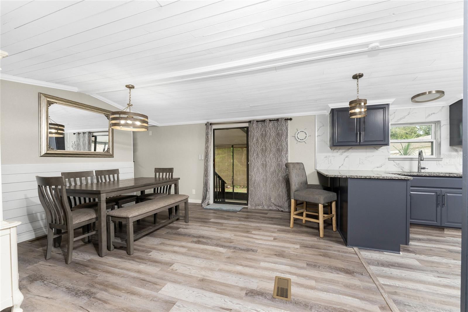 Image 15 of 54 For 15430 Olive Circle