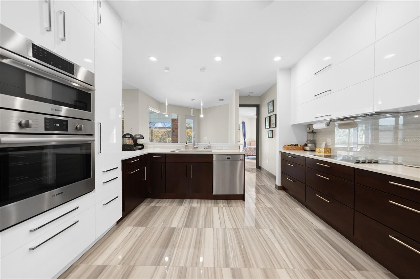 Image 12 of 36 For 13295 Eisenhower Drive