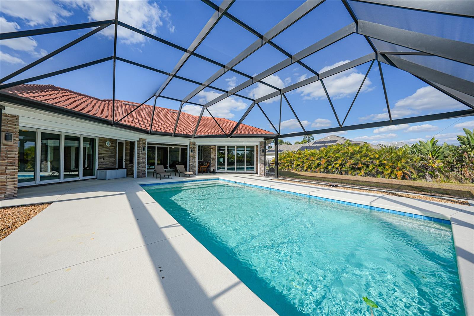 Image 29 of 36 For 13295 Eisenhower Drive