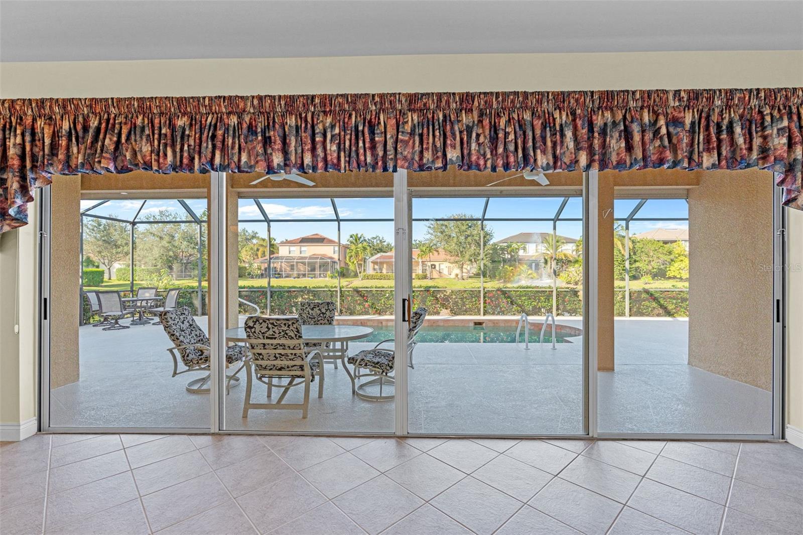 Image 26 of 31 For 8429 Laurel Lakes Boulevard