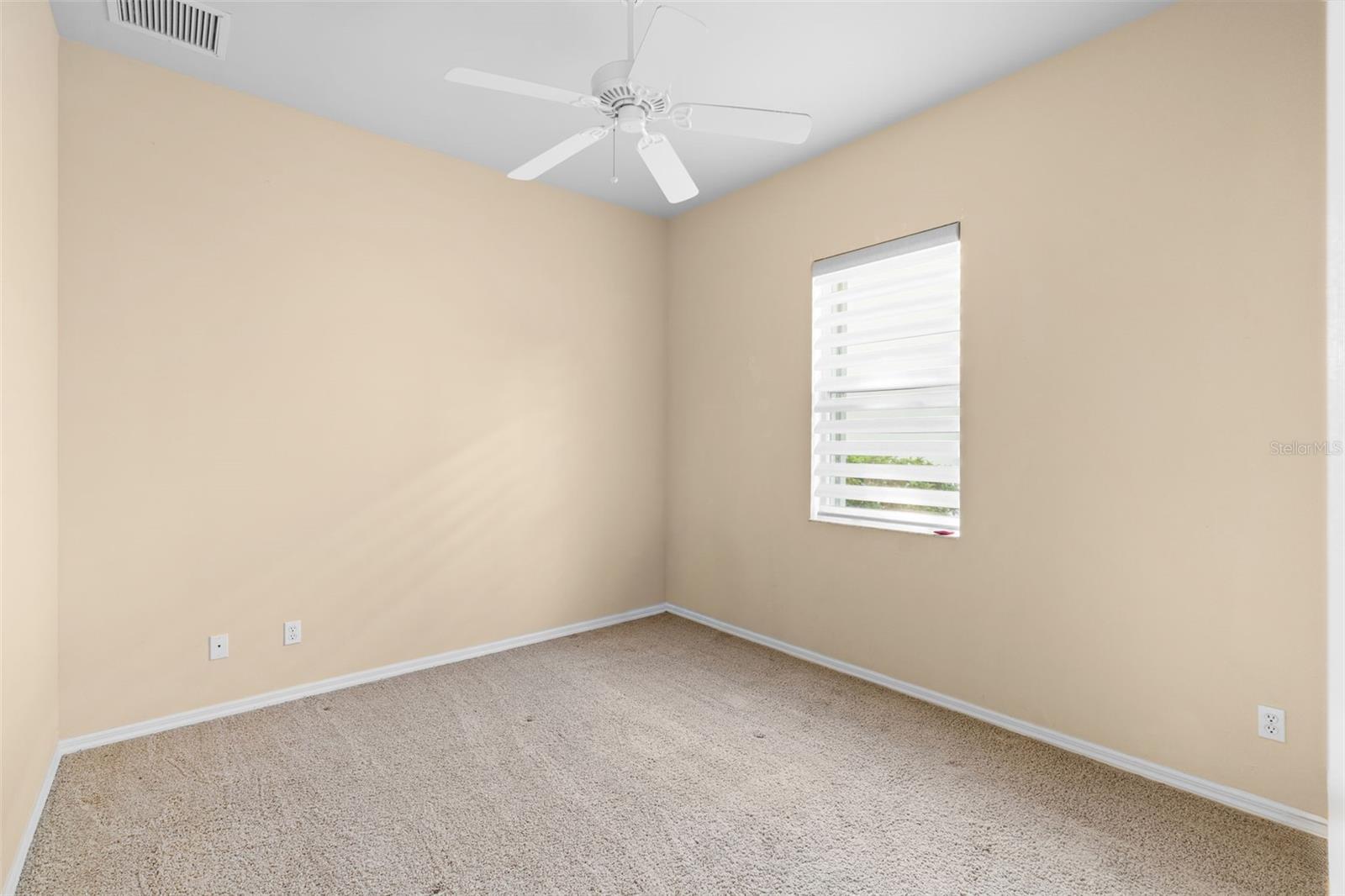 Image 8 of 31 For 8429 Laurel Lakes Boulevard