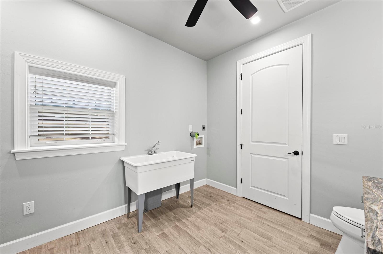 Image 24 of 47 For 8239 Sand Crane Circle Lot 11