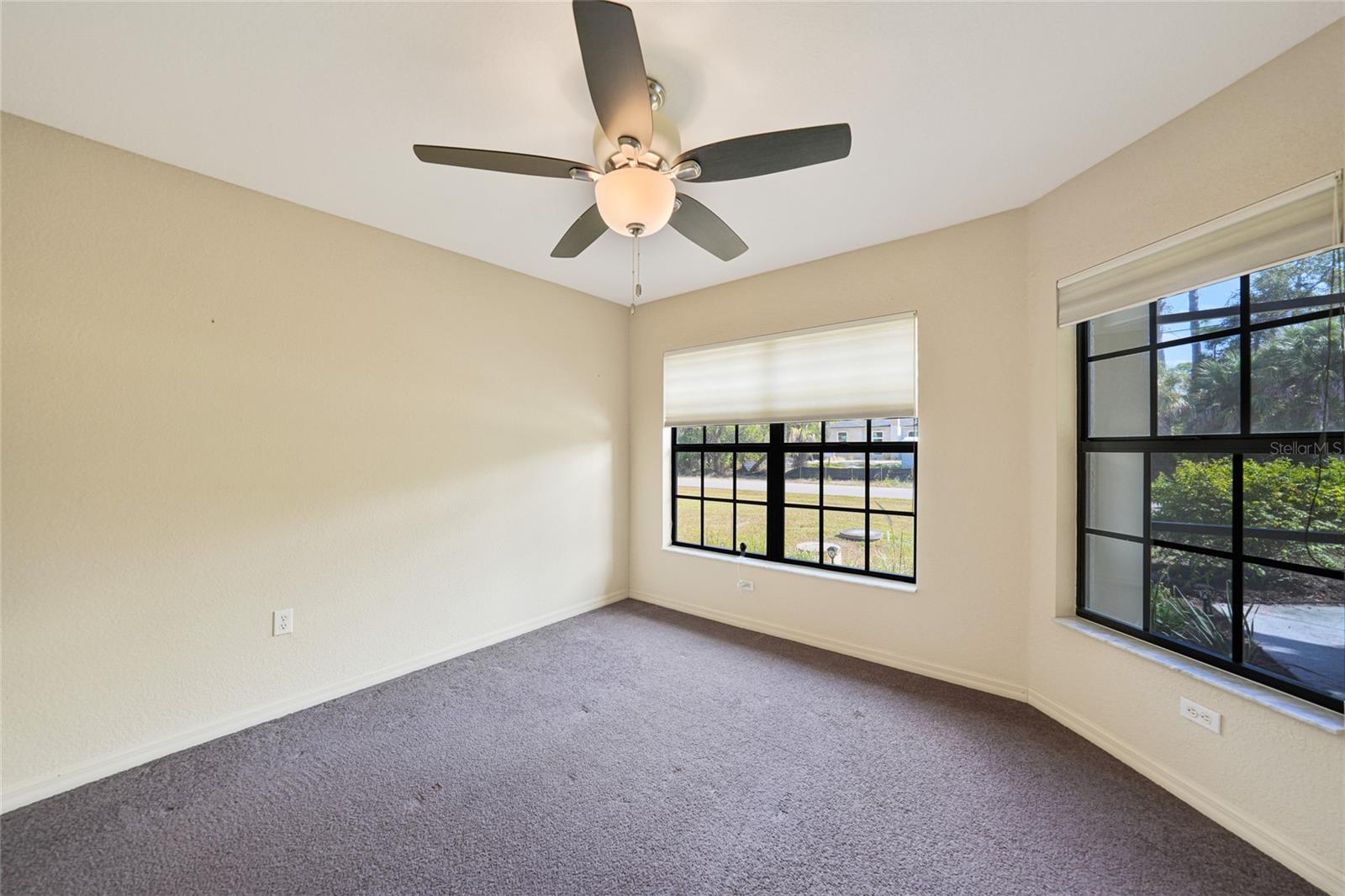 Image 34 of 44 For 75 Hoffer Street