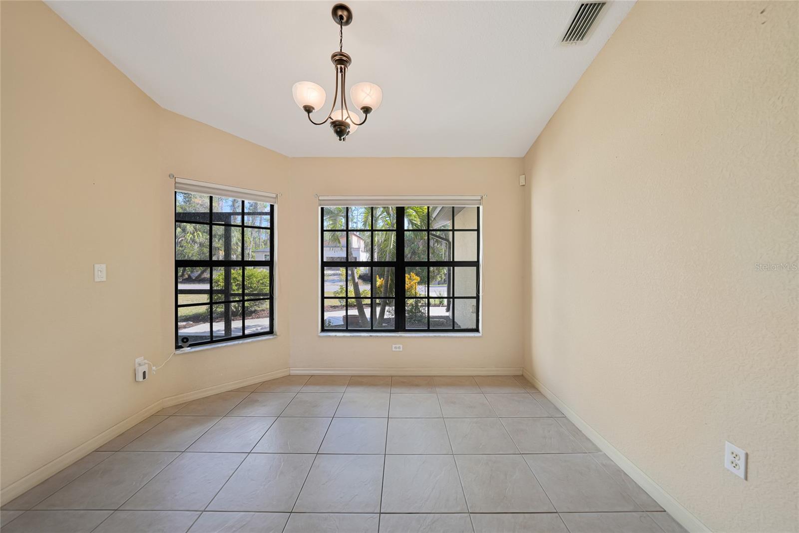 Image 6 of 44 For 75 Hoffer Street