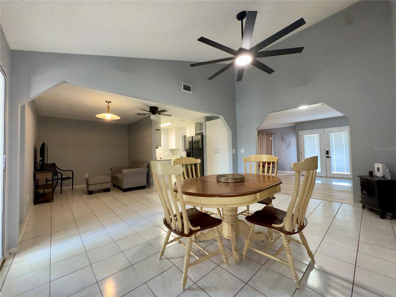 Image 11 of 34 For 13543 Longwood Avenue