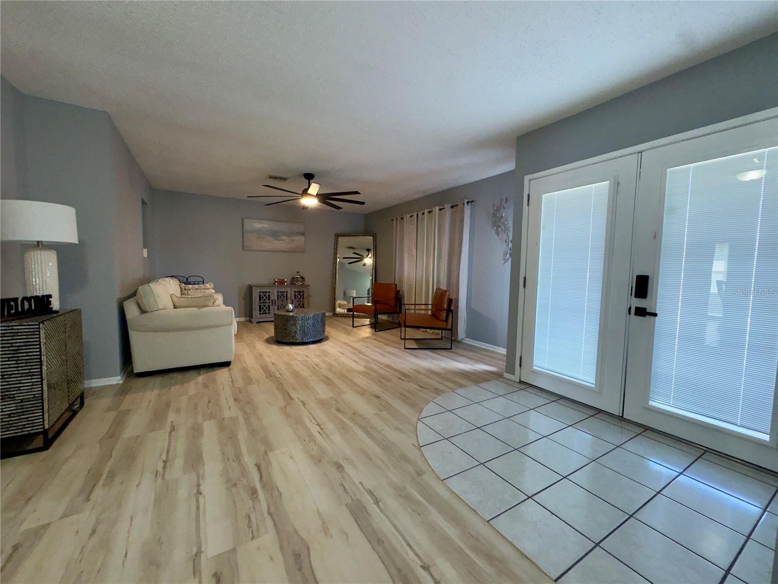 Image 23 of 34 For 13543 Longwood Avenue