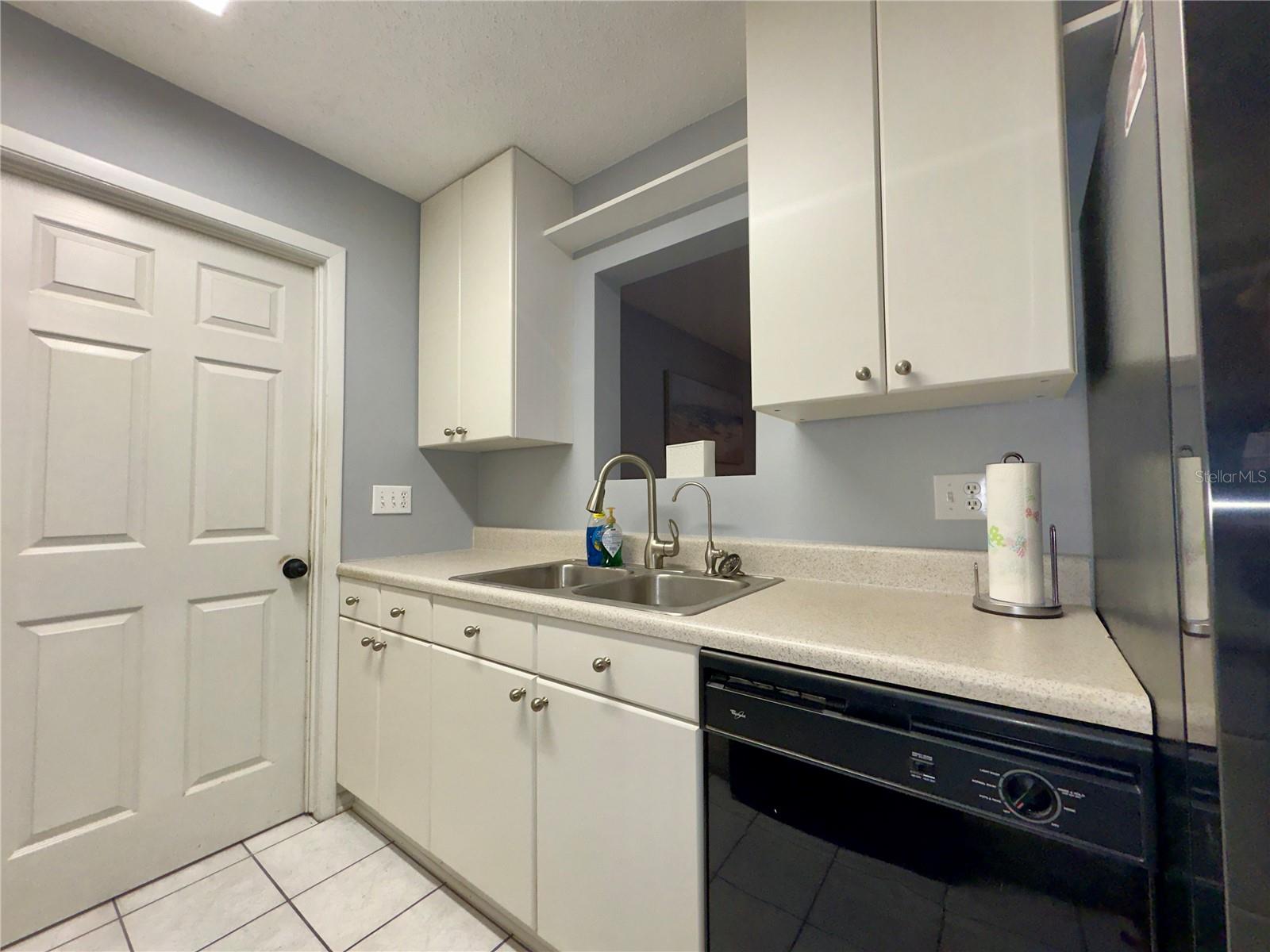 Image 7 of 34 For 13543 Longwood Avenue