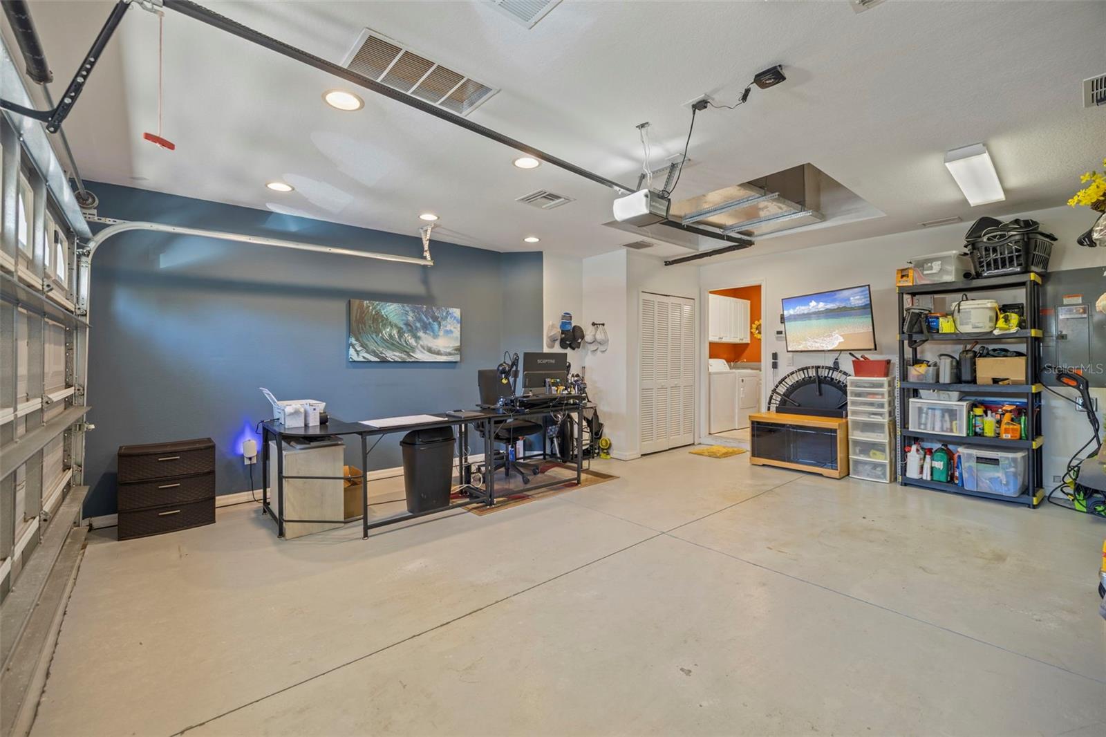 Image 35 of 57 For 4352 English Turn Way