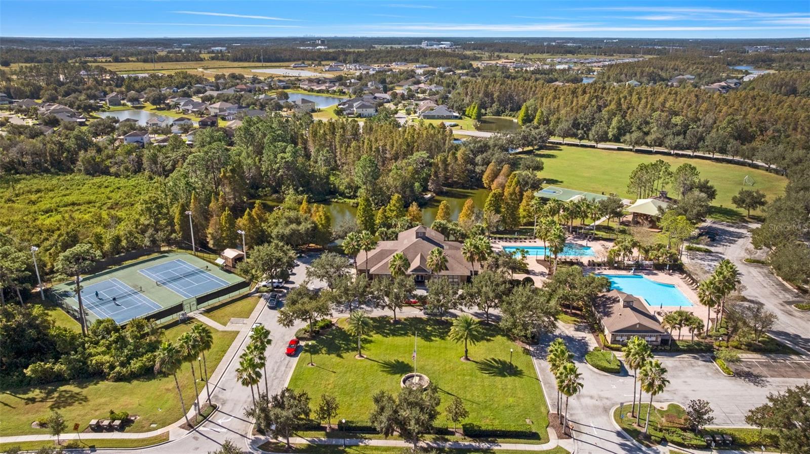 Image 50 of 57 For 4352 English Turn Way