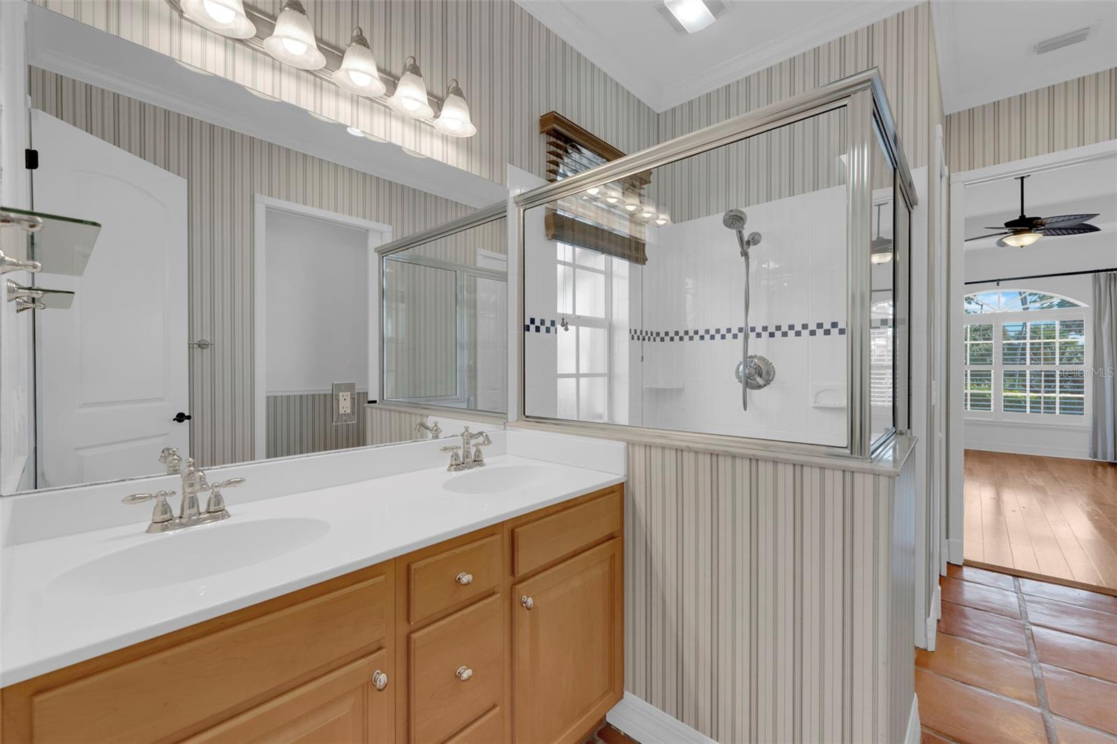 Image 31 of 41 For 8642 Lake Circle