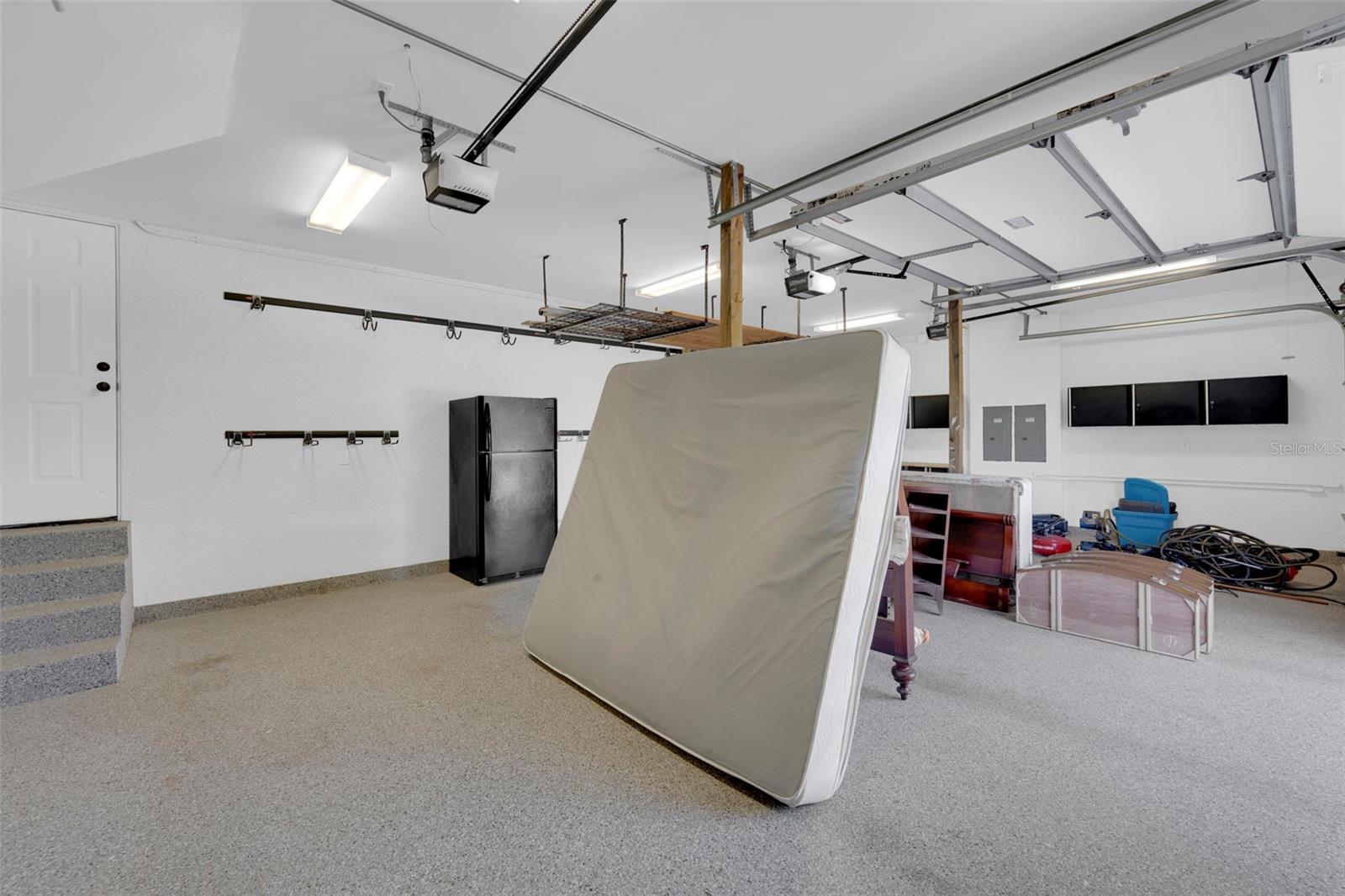 Image 37 of 41 For 8642 Lake Circle