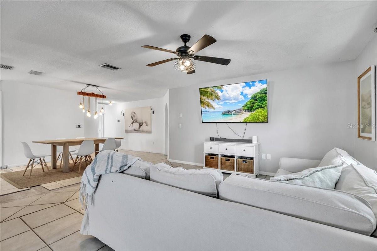 Image 5 of 35 For 26169 Madras Court