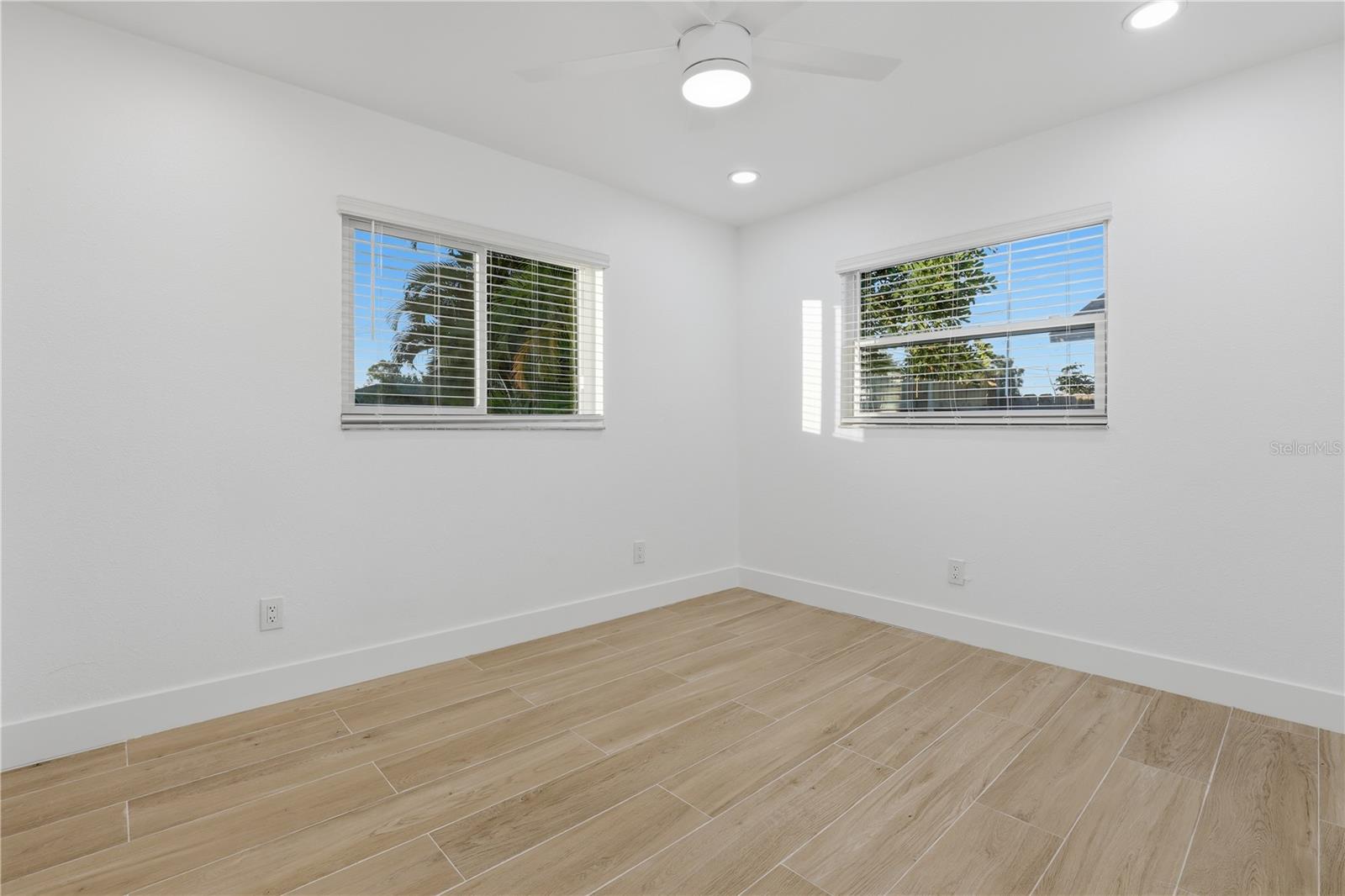 Image 12 of 32 For 7595-7599 Winged Foot Drive