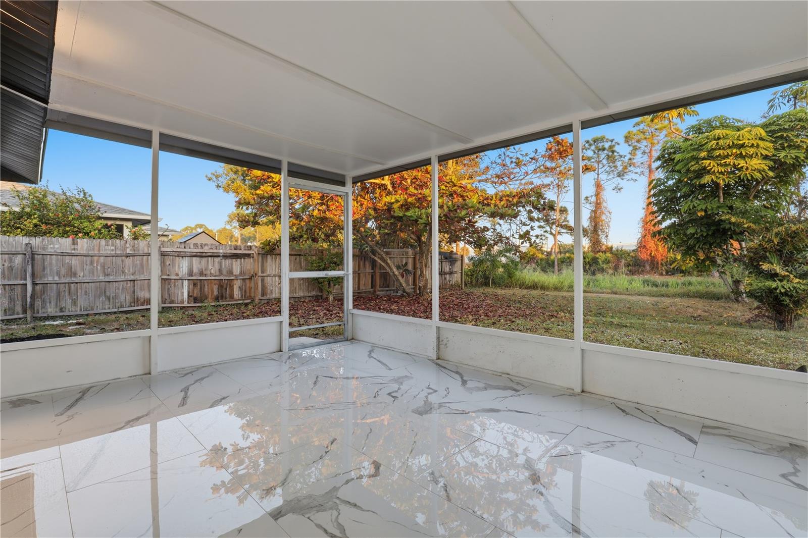 Image 16 of 32 For 7595-7599 Winged Foot Drive