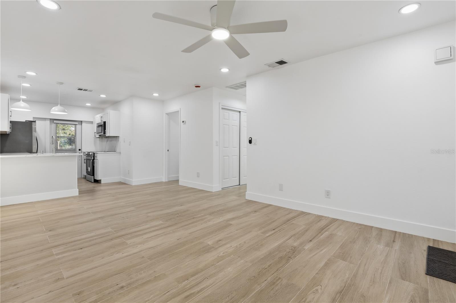 Image 20 of 32 For 7595-7599 Winged Foot Drive