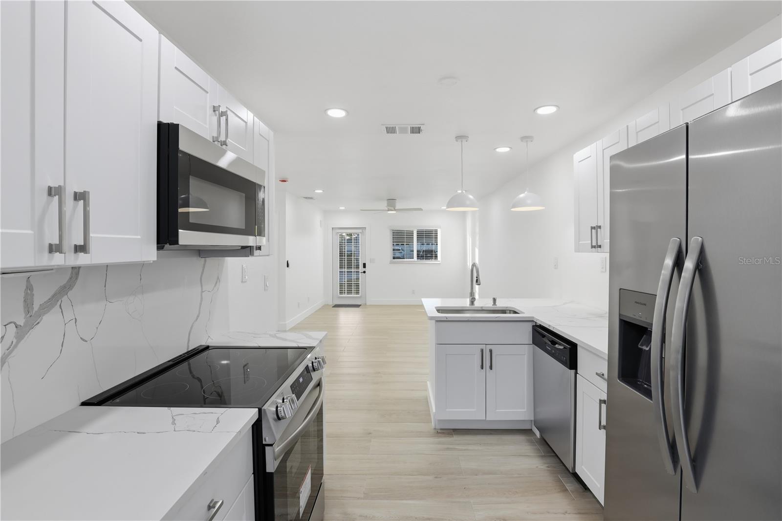 Image 23 of 32 For 7595-7599 Winged Foot Drive