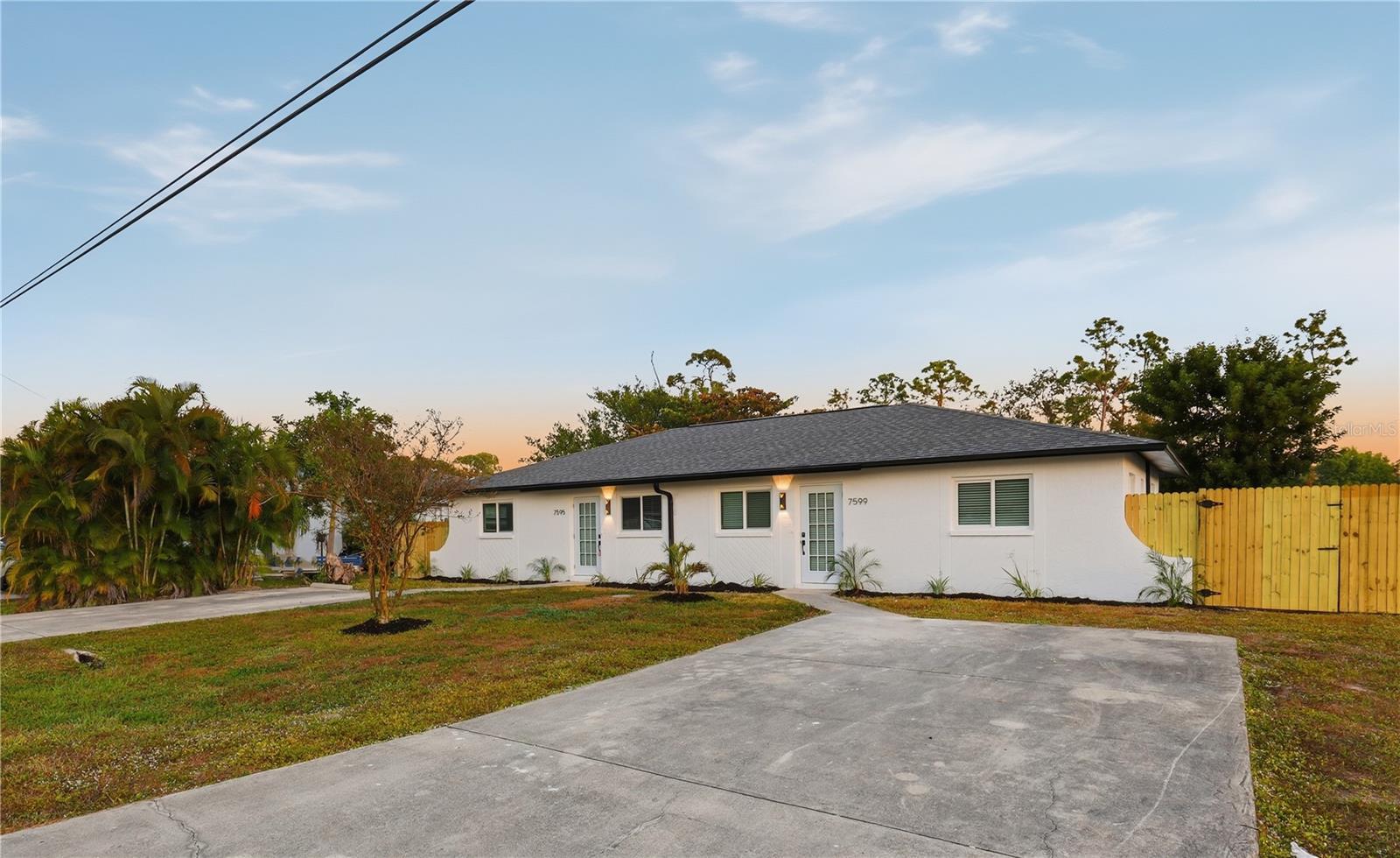 Image 3 of 32 For 7595-7599 Winged Foot Drive