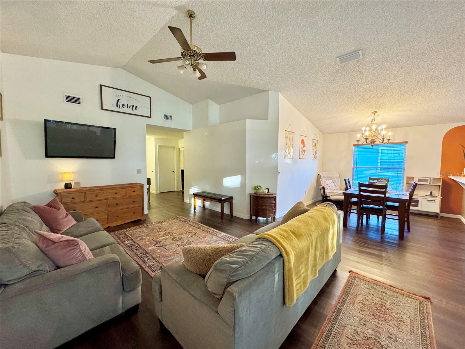 Image 4 of 23 For 112 St. Kitts Circle