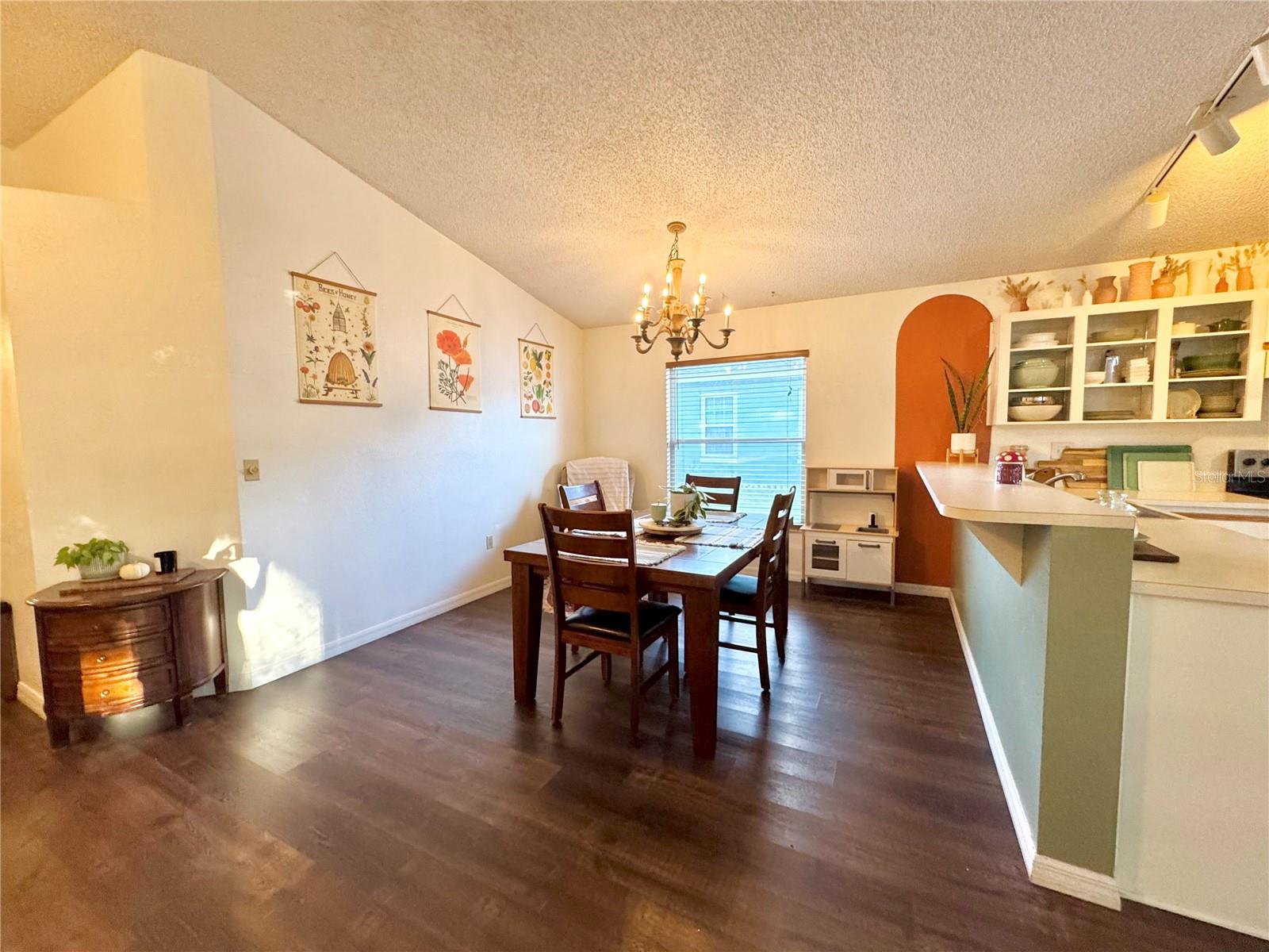 Image 5 of 23 For 112 St. Kitts Circle