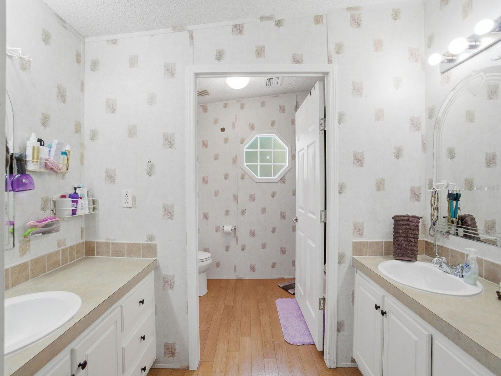 Image 17 of 33 For 27930 Leatherwood Circle