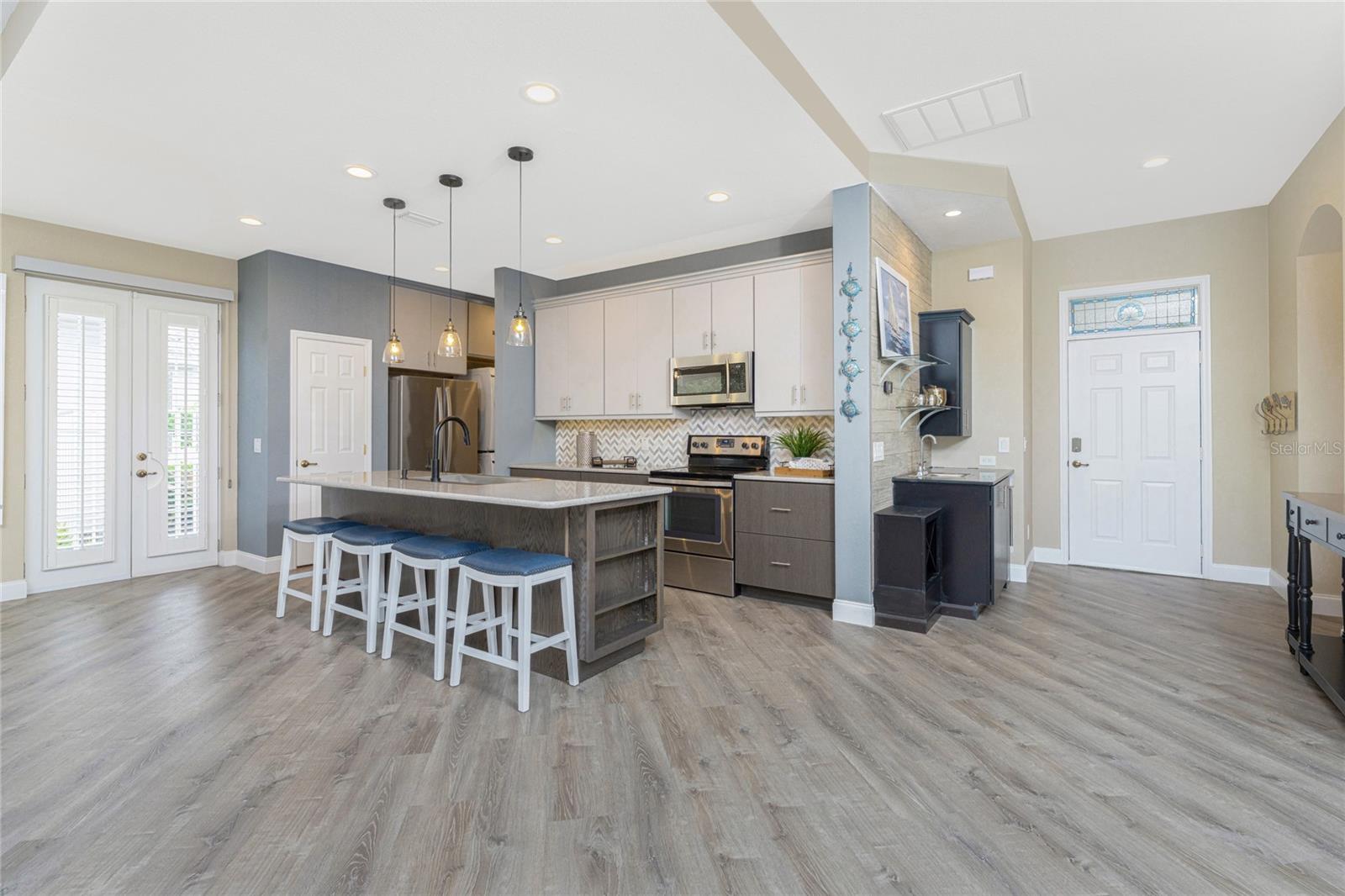 Image 18 of 59 For 17929 Courtside Landings Circle