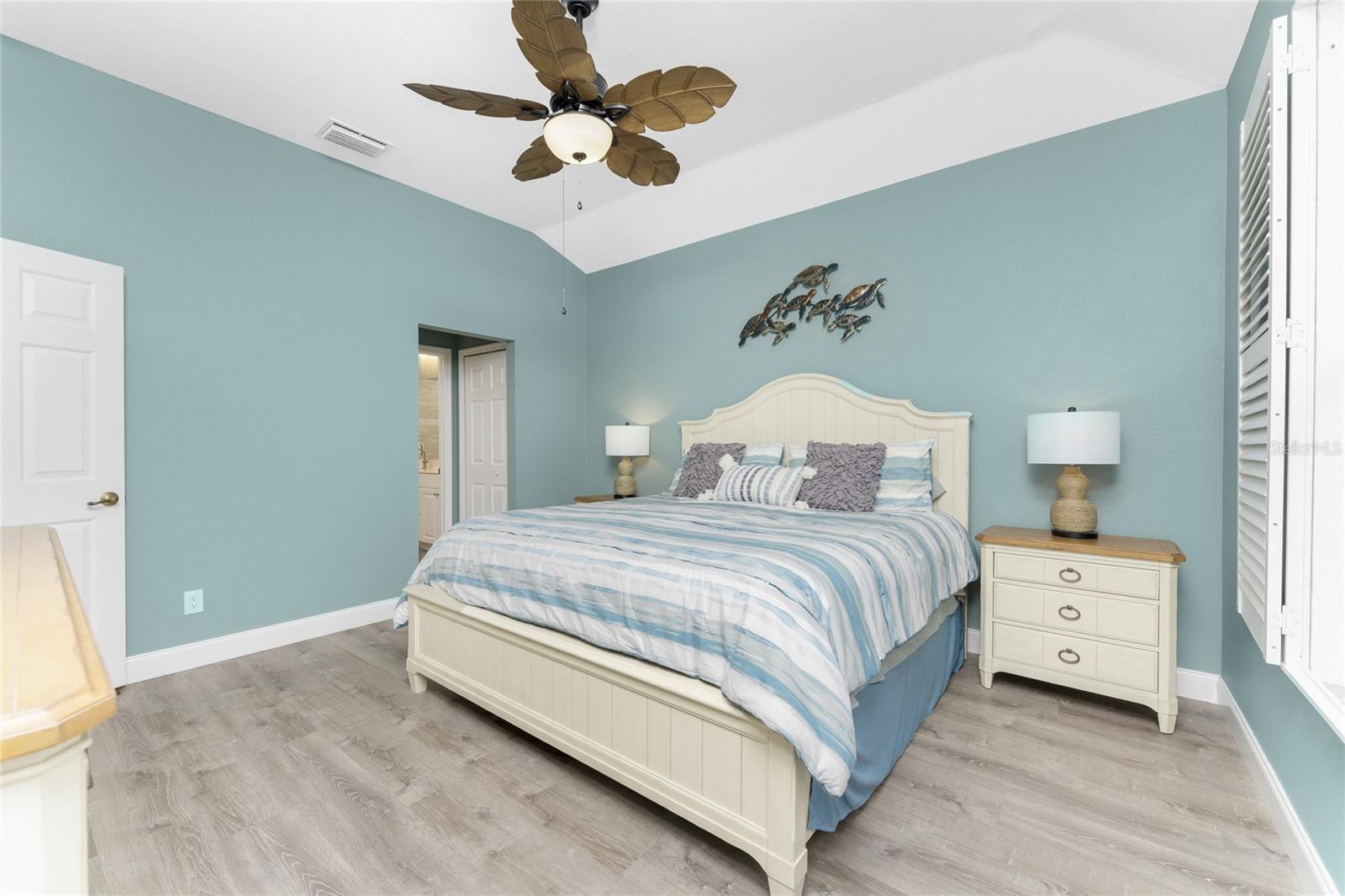 Image 31 of 59 For 17929 Courtside Landings Circle